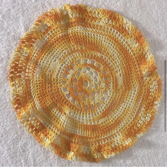 Vintage MCM Orange Handmade Crochet  Knit Doilies - Picture 5 of 9